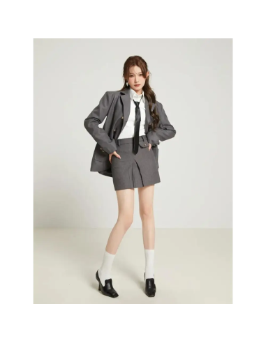 College Style Blazer and Mini Skirt Set for a Chic Look français